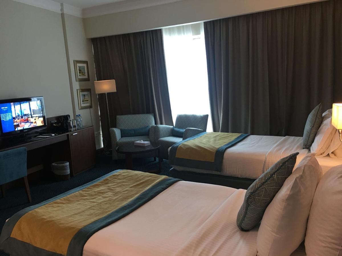 Seasons Hotel Dubai